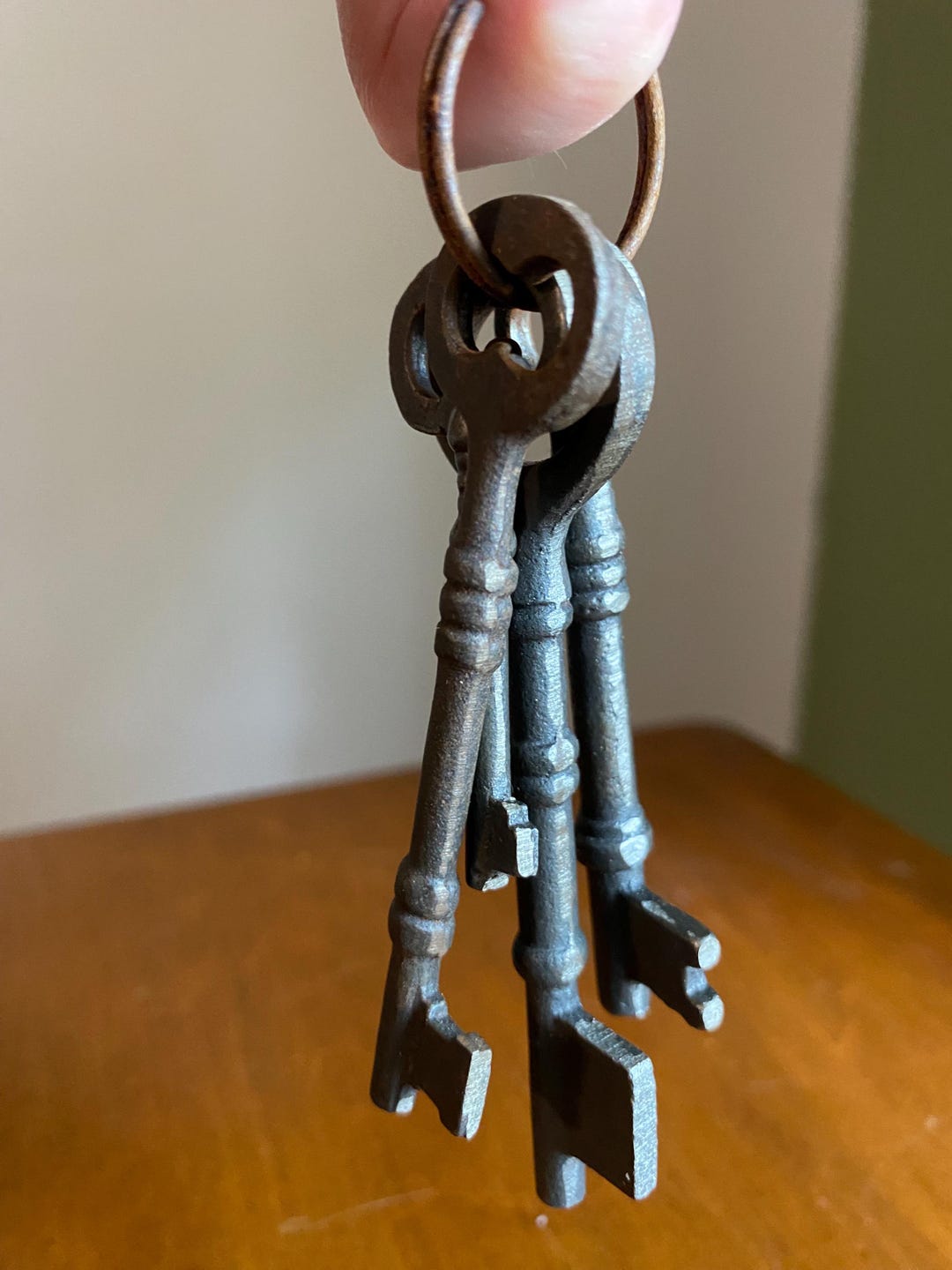 Vintage Skeleton Keys, Vintage Iron Keys, Rustic Hanging Wall Decor ...