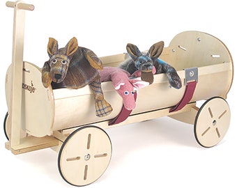 Spielwagen, Puppenwagen, Bollerwagen aus Holz, gefertigt in Deutschland