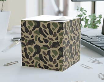 Cubo de notas de camuflaje de la vieja escuela