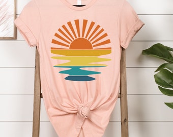 Sunset Rays Wavy Shirt,  Retro Sunshine Shirt, Sun Rays Tee, Beachy Vibes Tee, Retro Summer Time , Sunset Tshirt, Sun Shirt,