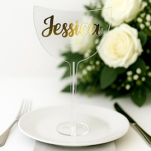 Gouden spiegel acryl wijnglas plaatskaart - aangepaste bruiloft naamplaatje voor gasten zitplaatsen - gepersonaliseerde heldere drankje marker voor elegante evenementen