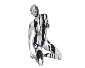 Handgemachte und einzigartige Kunststein Skulptur „Akt in Silber-Schwarz“