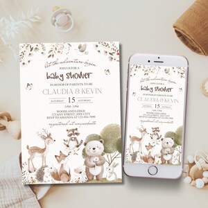 Könnte beinhalten: Babyparty-Einladung mit Illustrationen von Waldtieren, darunter ein Reh, ein Fuchs, ein Waschbär, ein Bär und ein Kaninchen. Die Einladung zeigt den Text "Let the adventure begin" und Details für Claudias & Kevins Babyparty.