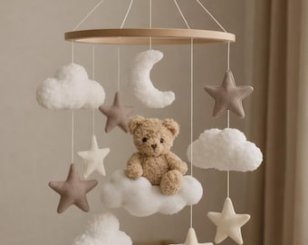 Móvil para cuna con osito de peluche en la luna y nubes, móvil neutro para cuna, móvil de cuna con estrellas, móvil de nubes, móvil minimalista para cuna