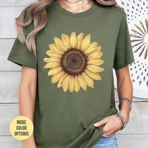 Sunflower Shirt Sunflower Lover Gift Cute Flower Shirt Boho Sunflower Tee Birthday Flower Shirt Sunflower T-shirt Design Plant Lover Shirt