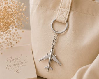 Airplane Keyring Silver | Keyring for Travel Lovers | Bag Charm | Gift for Globetrotters