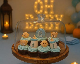 Personalisierter Babyparty Tortenständer aus Akazienholz mit Deckel: Kostenlose Gravur