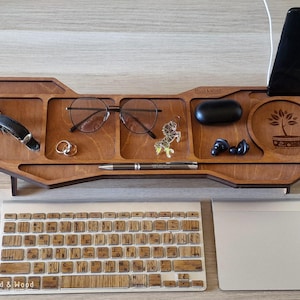 Organizador de mesa multifuncional de madeira: suporte para tablet e celular, prateleira para monitor, base de carregamento, armazenamento de acessórios