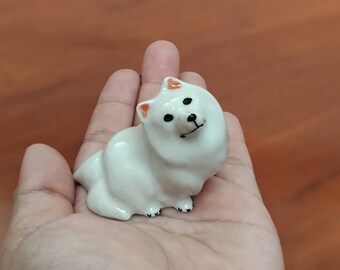 Amerikaanse Eskimo Husky hond miniatuur keramische beeldje handgeschilderde collectible ornamenten hond, cadeau voor dierenliefhebbers, cadeau voor hondenliefhebbers