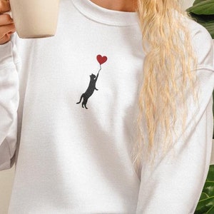 Camiseta de mamá gata con gatos voladores, camisetas para mujer, sudadera con cuello redondo con gráfico de gato, sudadera con cuello redondo de gato vintage, sudadera divertida con gato, sudadera con corazón de gato lindo