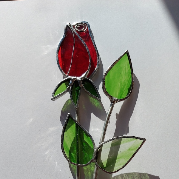 Stained glass single stemmed red rose