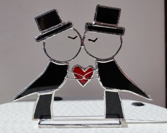Bräutigam Glasmalerei küssendes Hochzeitspaar - ideale Tortendekoration, Tischdekoration oder Geschenk für das glückliche Paar.