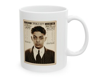 Tazza da caffè con foto segnaletica degli anni '20: design AI eccentrico