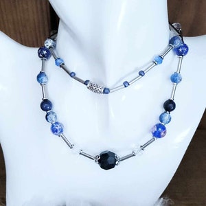 Necklace of fine blue pearls, semi-precious stones, vintage pearls, glass pearls, woman, boho, Art Deco, chic, gift-