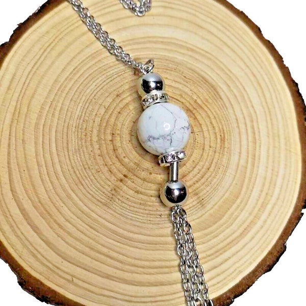 COLLIER PENDENTIF CREATION chic romantique - solitaire pierre Blanche Howlite pure  - Sortie d'Atelier - Blanc et Argent - aérien et délicat