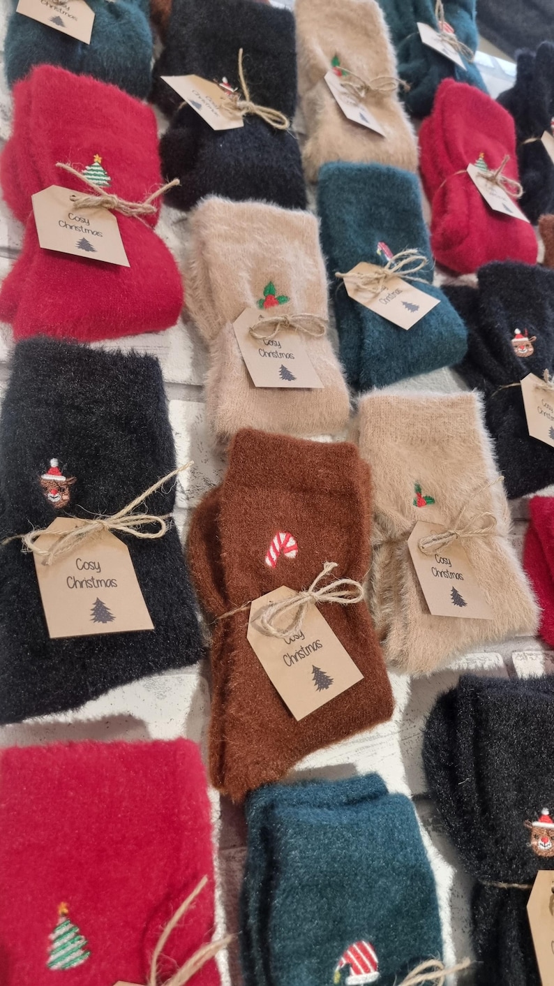 Chaussettes douillettes, chaussettes moelleuses, Noël 2025, bas de Noël, bas de Noël, père Noël secret, cadeaux de Noël, expédition rapide, Noël, image 7