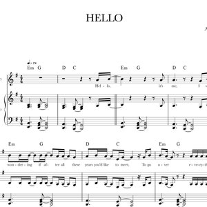 Può includere: Spart.to musicale per la canzone "Hello" con testo e notazione musicale. La canzone è in mi minore e ha un tempo di 78 battiti al minuto.