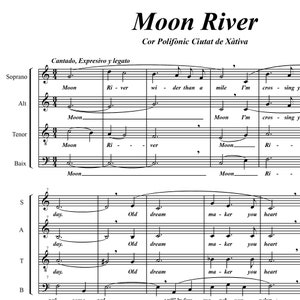 Può includere: Partitura per la canzone "Moon River" arrangiata per un coro a cinque voci. La musica include il testo e le parti vocali per Soprano, Alto, Tenore, Basso e una sezione di armonia a quattro voci etichettata come S, A, T e B.