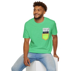 Camisa de viaje con bolsillo diseñado: camiseta de vacaciones para ella o para él; accesorios de viaje; regalo de vacaciones; regalo de viaje sorpresa; tallas S - 3X