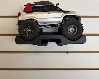 Wallmount for the 1/24 SCX24 LEXUS GX 470 4X4 RTR & Remote