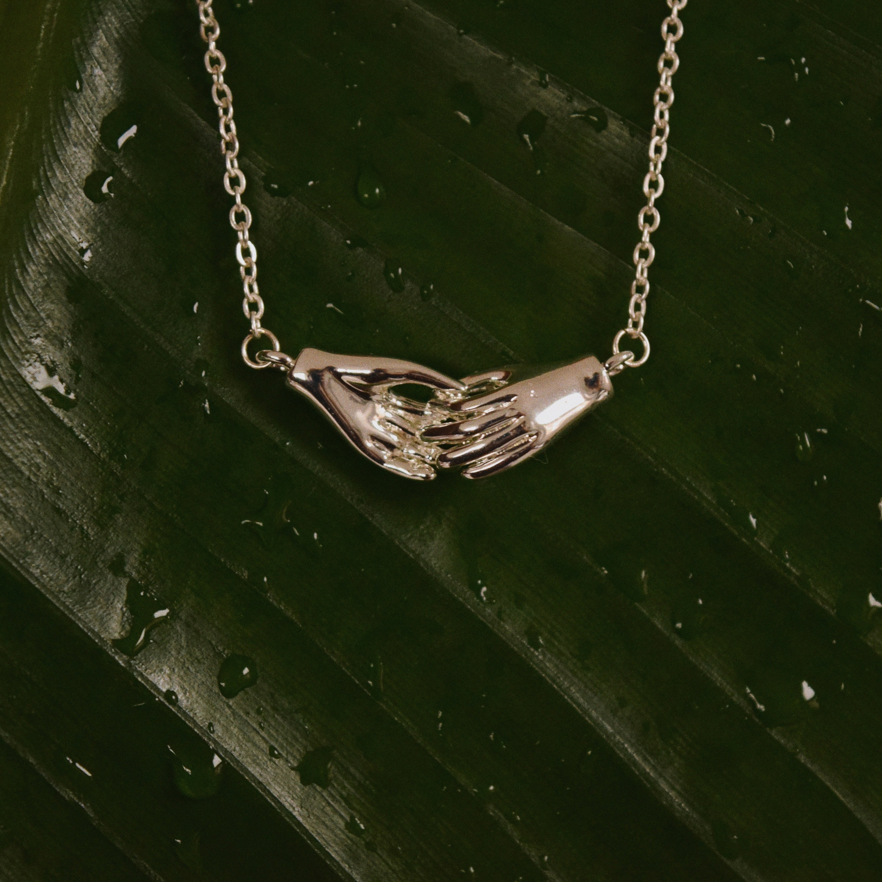 Silver Holding Hands Pendant Friendship Necklace Gift Hands