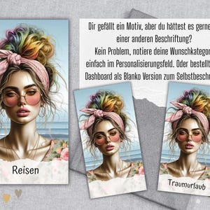 Op de afbeelding: Kunstwerk met een vrouw met regenbooghaar, roze zonnebril en een roze hoofddoek. De afbeelding bevat de woorden "Reisen" en "Traumurlaub". Er is ook extra tekst in het Duits aanwezig.