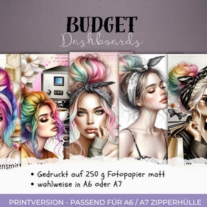 Op de afbeelding: Budget dashboards met illustraties van vrouwen met regenbooghaar en accessoires. De tekst "BUDGET Dashboards" staat bovenaan. Gedrukt op 250 g mat fotopapier, verkrijgbaar in A6 of A7.