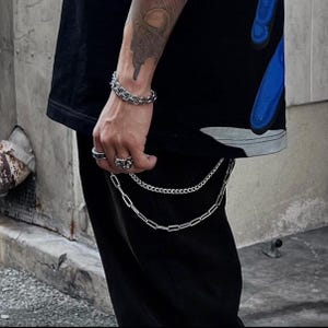 Double layered pant chain