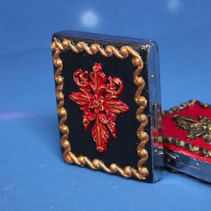 Portasigarette Resident Evil Village per 20 sigarette Scatola di sigarette regalo per un uomo, marito, regali di pensionamento, regalo per fumatori