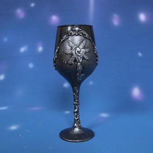 Resident Evil Village Handmade Decoration Decorated Wine Glass Keepsake Wine Glass Vampire Vampire Goblet Gamer Gift  Dimitrescu&#39;s Glass