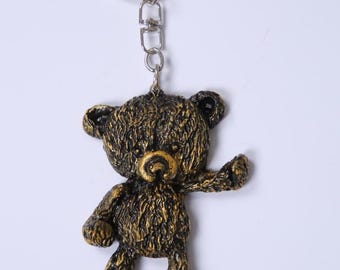 Llavero de Resident Evil 4: Oso de peluche de arcilla polimérica hecho a mano - Regalo para gamers