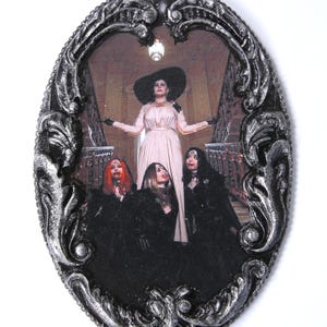 Resident Evil Village Handmade Decoration Lady Alcina Dimitrescu Wooden Wall Decor Gamer Gift Black Silver Gothic