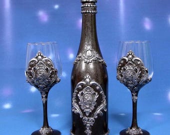 Hand Decorated Wine Set with Air Clay: Wedding Gift