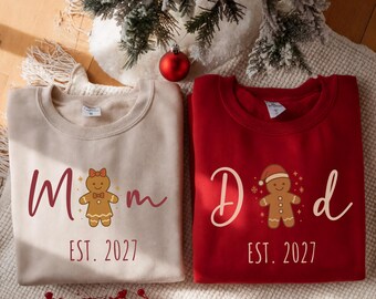 Matching Christmas Mom Dad Gingerbread Sweatshirt Family Set Custom Est Date Sweatshirt New Mom Dad 2026 Pregnancy Reveal