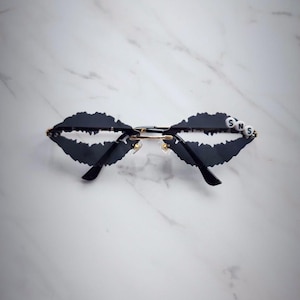 Short N Sweet Concert Lip Glasses | SC