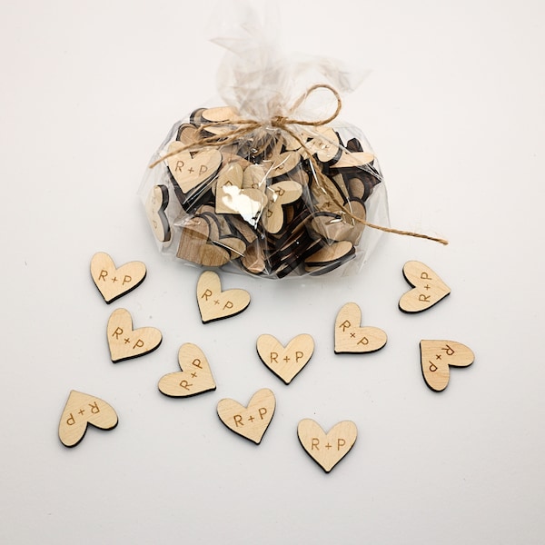 Personalisiertes Herzkonfetti | Streudeko Holzherzen | Tischdekoration Holz | Geschenk Valentinstag | Hochzeit Tisch Dekoration | Holz Herz