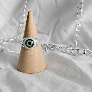 Doll eye ring/ handmade silver ring / eye ring / gothic ring / quirky ring / eyeball ring / eye jewellery/ silver ring