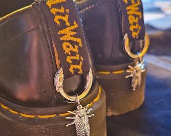 Charms para botas / Charms para botas con forma de mosca / Charms para botas góticas / Charms para botas con forma de insecto / Charms para botas alternativas / Charms para botas con forma de insecto / Charms para zapatos