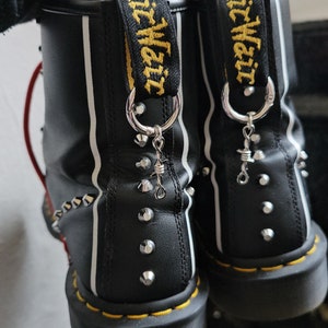 Stacheldraht Anhänger / Stiefel Anhänger / Gothic Stiefel Anhänger / Stiefel Anhänger / Stiefel Anhänger