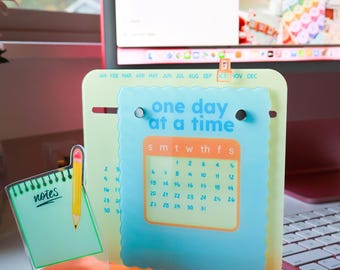Perpetual Desk Calendar | Inspirational Quote, Desk Accessory
