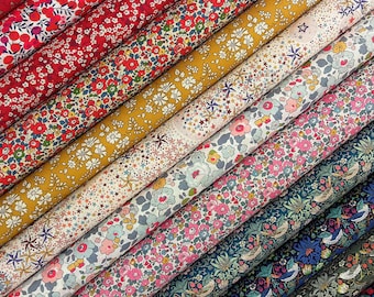 Lot de tissus Liberty ~ Voleur de fraises | Lot de bandes de coton matelassé Tana Lawn™ Fat Quarter - Noël rouge or vert rose floral