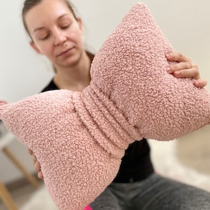 Pink bow, Bow Pillow, bouclé cushions Coquette Pillow, Cottage Core Pillow, Velvet Bow Pillow, Mother&#39;s Day gift, Lumbar Accent Pillow
