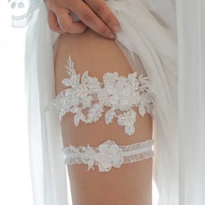 glitter bridal white lace garter - 2 pieces - hen - wedding - bridal - married