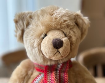 2003 Fraser Bear – Vintage Sammlerstück Teddybär von House of Fraser in ausgezeichnetem Zustand, mit Schal