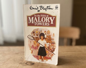 In the Fifth at Malory Towers by Enid Blyton - Vintage 1988 Paperback, Classic, Nostalgic, Retro