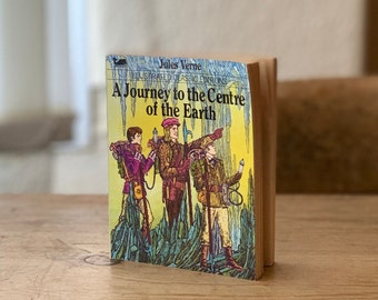 Eine Reise zum Mittelpunkt der Erde von Jules Verne - Vintage 1983 Illustrierte Classics Edition