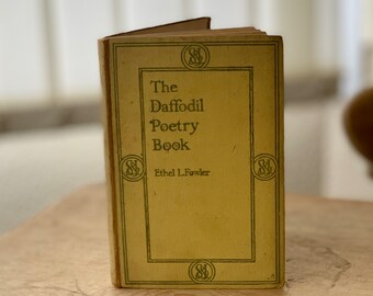 El libro de poesía Daffodil de Ethel L. Fowler - 1944 Vintage War Time Book