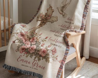Cadeau de baptême personnalisé Cadeaux de baptême Cadeaux de baptême pour un jeune homme ou une marraine Cadeaux pour fille ou garçon Couverture tissée florale de baptême Cadeau pour filleule