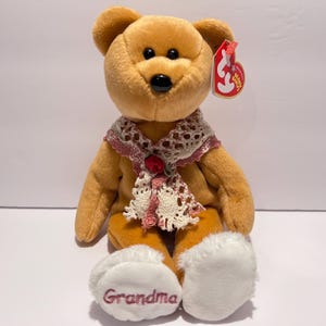 Ty Beanie Baby Grams Bear: 2005 Internet Exclusive, Retired NWT