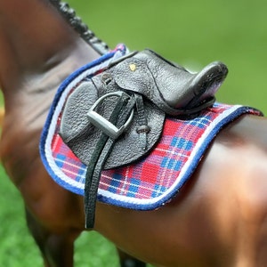 Summer Picnic - 1:9 Scale English Saddle Pad for Model Horses